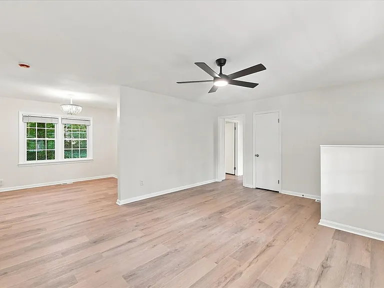 10100 Todd Mill Rd SE — Photo 4