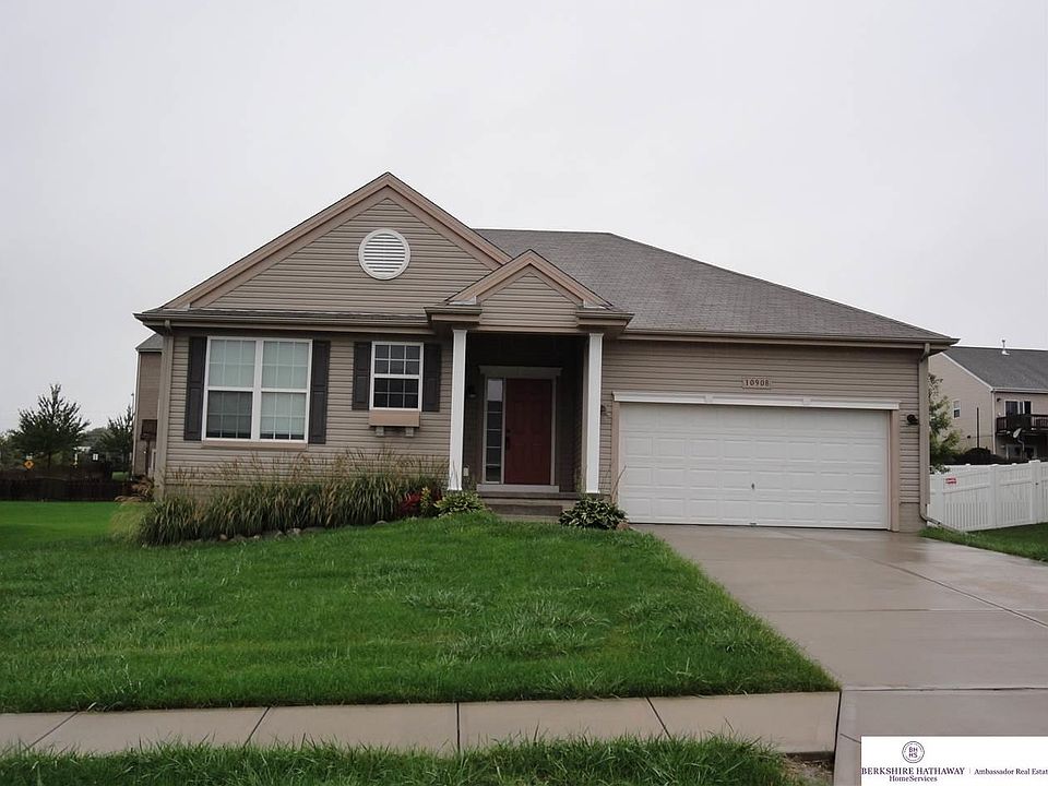 1st image of 10908 S 110th Ave