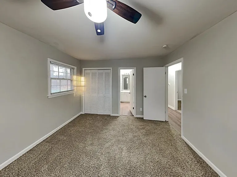 3660 Scarlet Dr — Photo 2