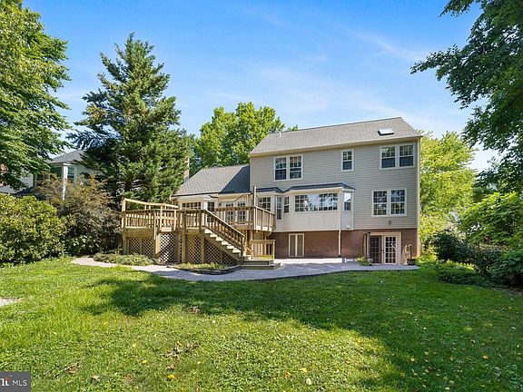 4th image of 27 Larkwood Ct