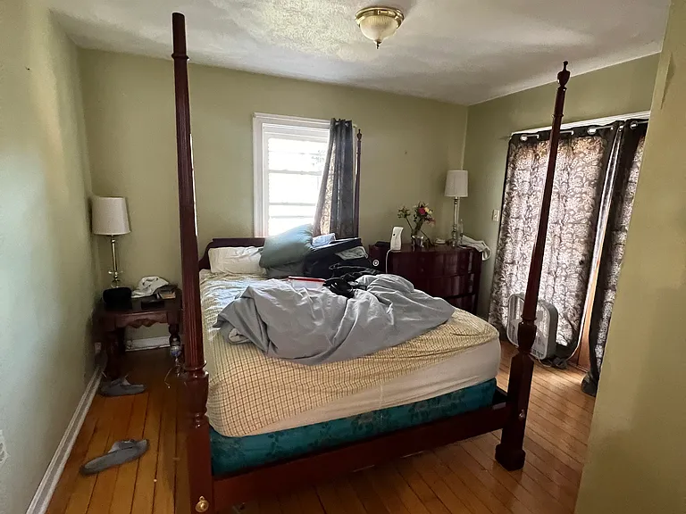 17 Holman St #1 — Photo 16