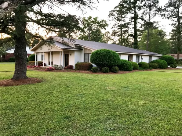 400 W Lily St, Hartford, AL 36344