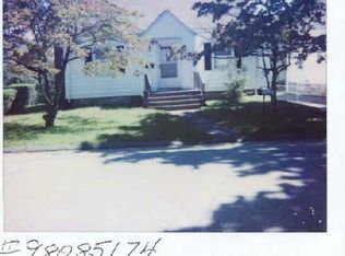 363 Lenox Rd, Fairfield, CT 06432