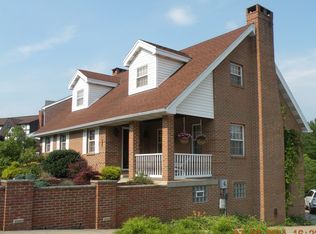 1013 Jeff Dr, South Park, PA 15129