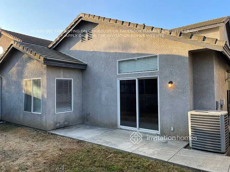 1425 Cottonwood St — Photo 17