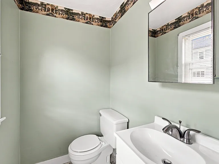 16 Lochwan St #16 — Photo 11