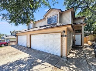 833 Sagewood Trl, San Marcos, TX 78666