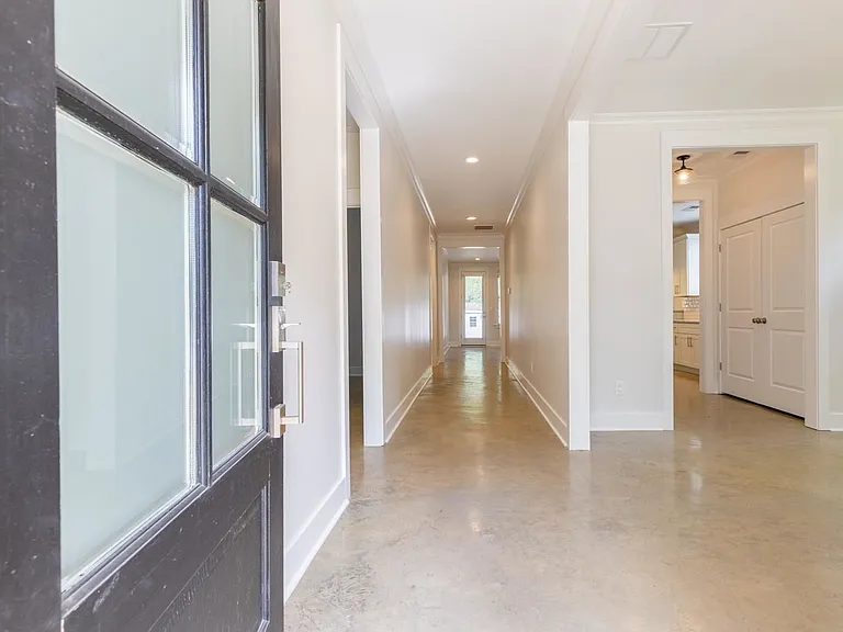 2912 Felix St — Photo 3
