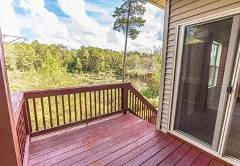 90 Cypress Cir — Photo 1