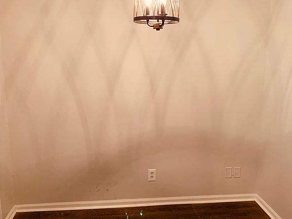 5th image of 1006 Westover Dr #A