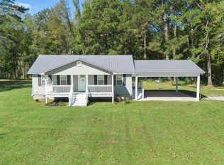 8941 Red Hill Rd, Whiteville, NC 28472