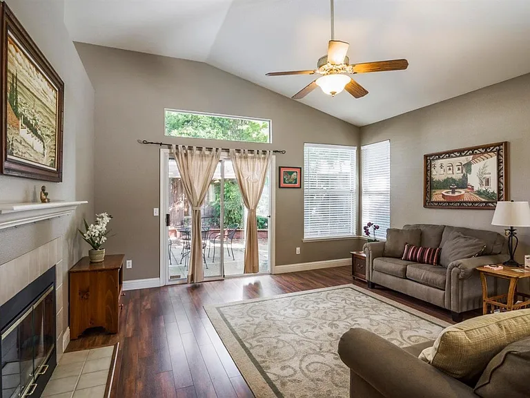105 Rockbolt Cir — Photo 18
