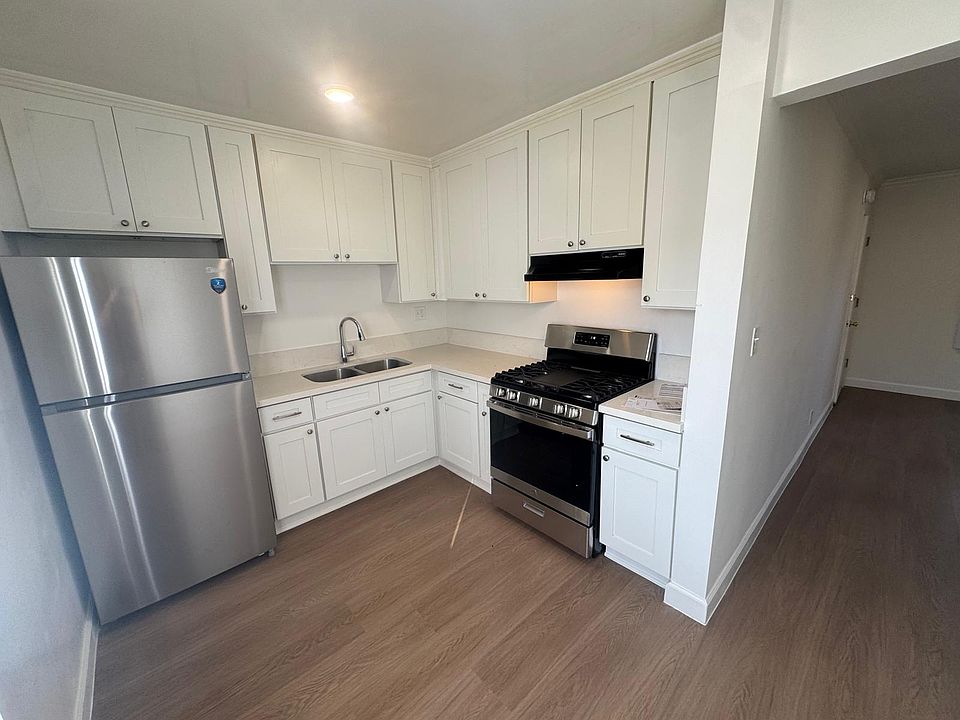 1st image of 151 S Oxford Ave APT 16
