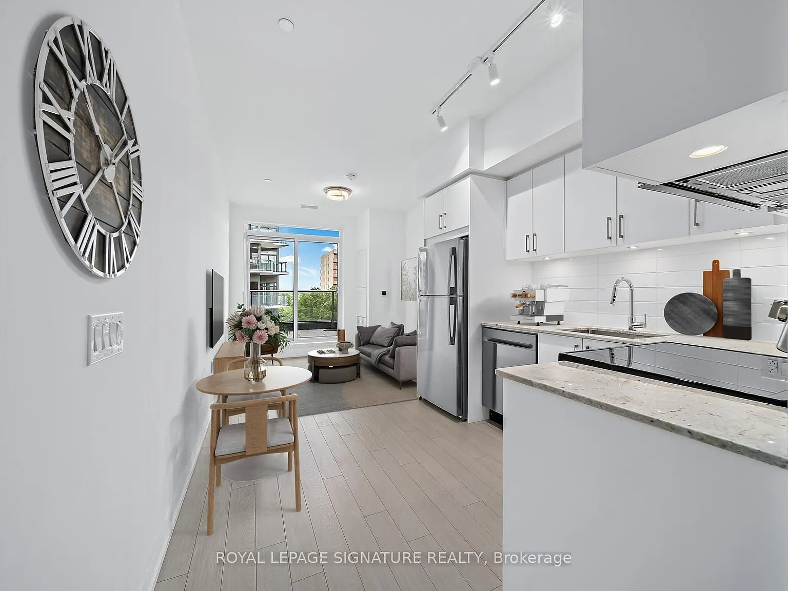 Studio, $1,650 — Photo 4