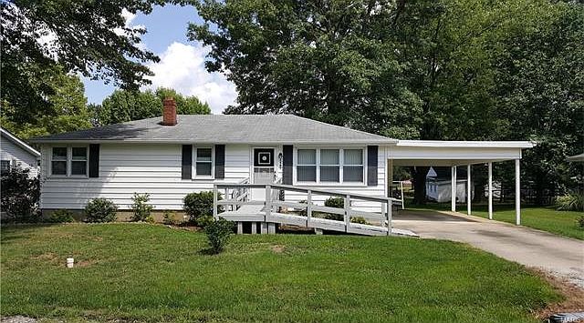 1st image of 2407 W Lake Dr