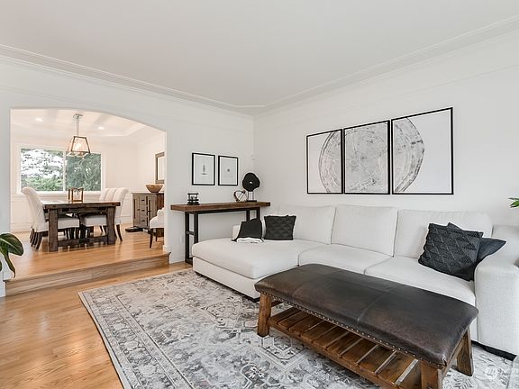 5th image of 2407 36th Street SE