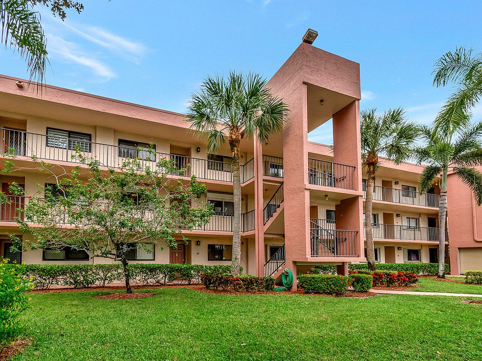 1st image of 15461 Pembridge Drive #205