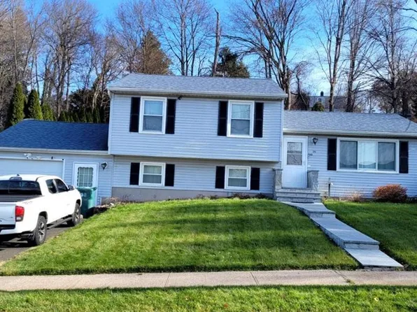 62 Costanzo Court, Hamden, CT 06518