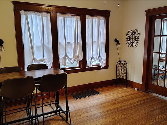 3rd image of 3266 Livingston Ave