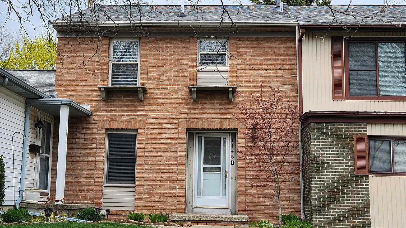 1145 River Hill Dr photo 1