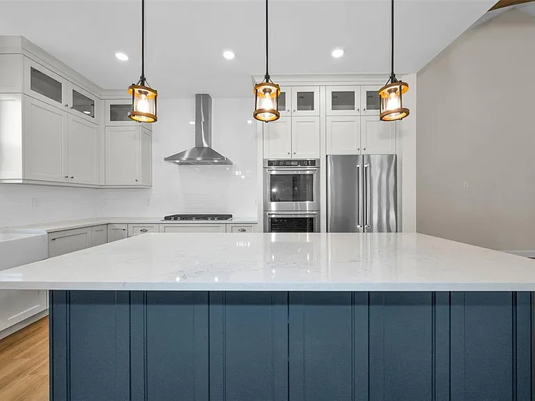 522 Louden Ave — Photo 16