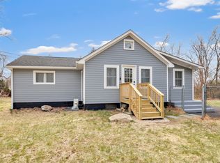 37 Huckleberry Hill Rd, Brookfield, CT 06804