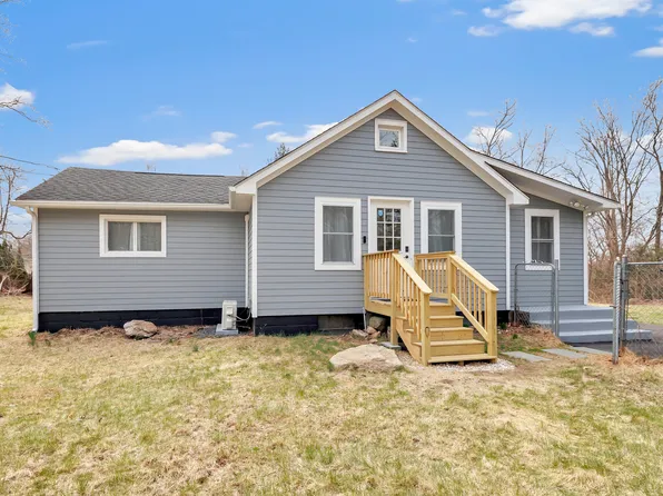 37 Huckleberry Hill Road, Brookfield, CT 06804