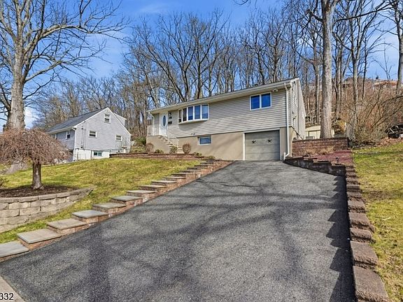 3rd image of 116 Rafkind Rd