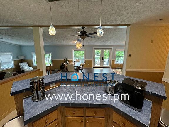 5th image of 107 Woodland Dr