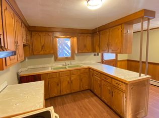 25 Cohasse St #3, Southbridge, MA 01550