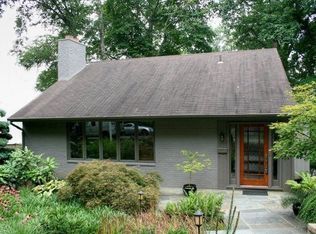 6202 Crathie Ln, Bethesda, MD 20816