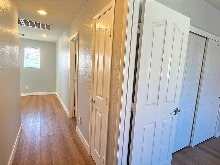 628 Port Talbot Ave — Photo 15