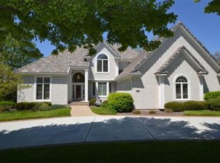 10650 S Glenview Ln, Olathe, KS 66061