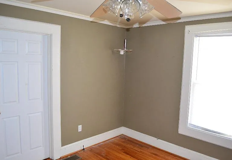 1511 Easley Bridge Rd — Photo 5