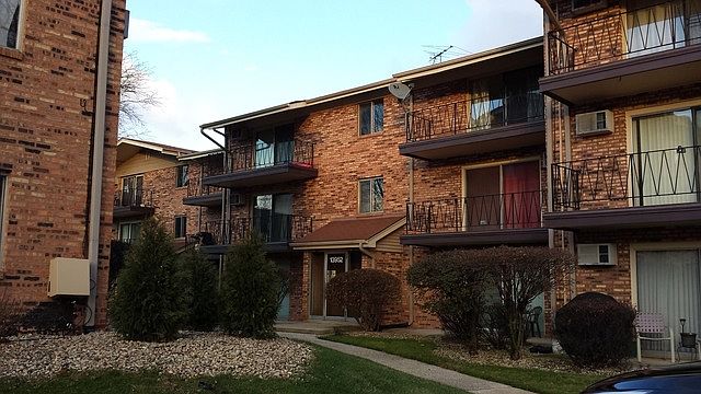 1st image of 13952 Waterbury Dr #805