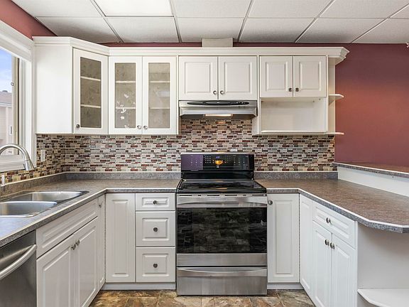 4th image of 14528 56th St NW
