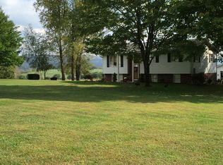 130 Prittstown Rd, Mount Pleasant, PA 15666