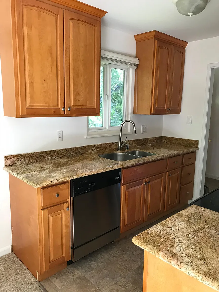16 Thomas Ct photo 1