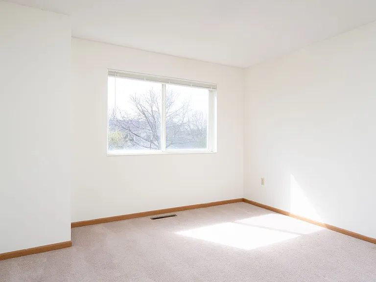 Brookstone Townhomes — Photo 12