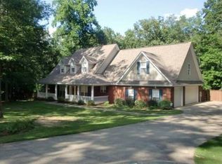 85 McRae Rd, Deatsville, AL 36022