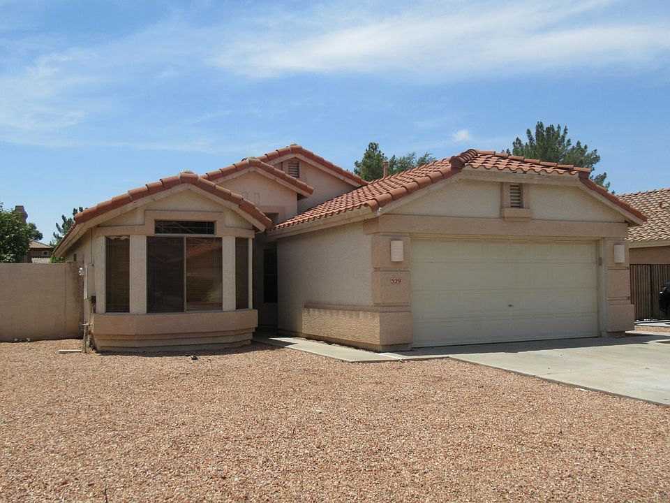 1st image of 529 E Cantebria Dr