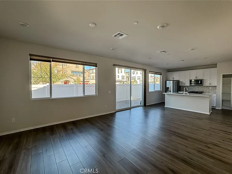 40247 Birchfield Dr — Photo 3