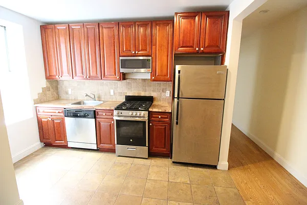 Rented by Luxor Homes & Investment Realty | media 18