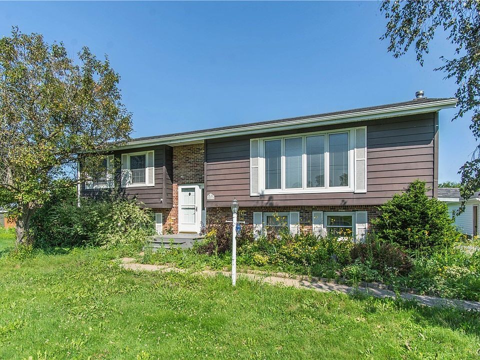 1st image of 24272 Perch Lake Rd