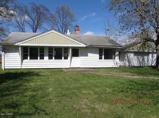 404 W Lottie St, Sesser, IL 62884