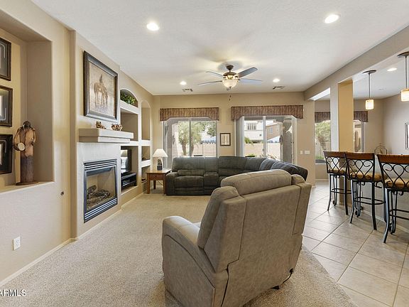 3rd image of 6920 S CRYSTAL Way