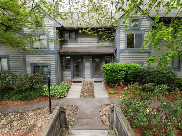 4203 Swiss Mountain Dr, Champion, PA 15622