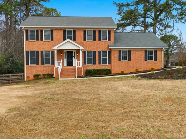 560 Clubhouse Dr SE, Conyers, GA 30094
