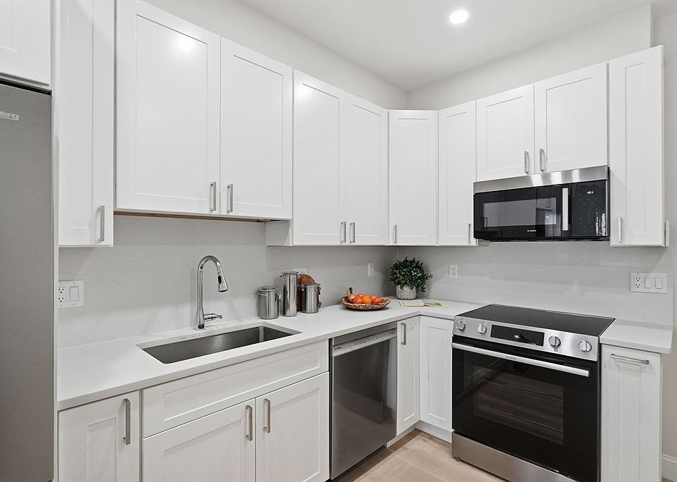 1st image of 66 Tileston St #101