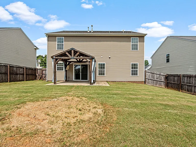 27 Madeline Cir — Photo 10